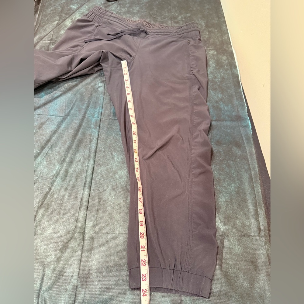 🔥Athleta Women’s Black  Jogger Pants Sz M EUC🔥 - Picture 6 of 7